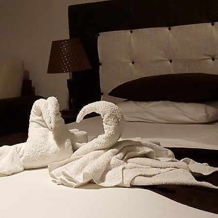 Hotel Livia Tirana Extérieur photo