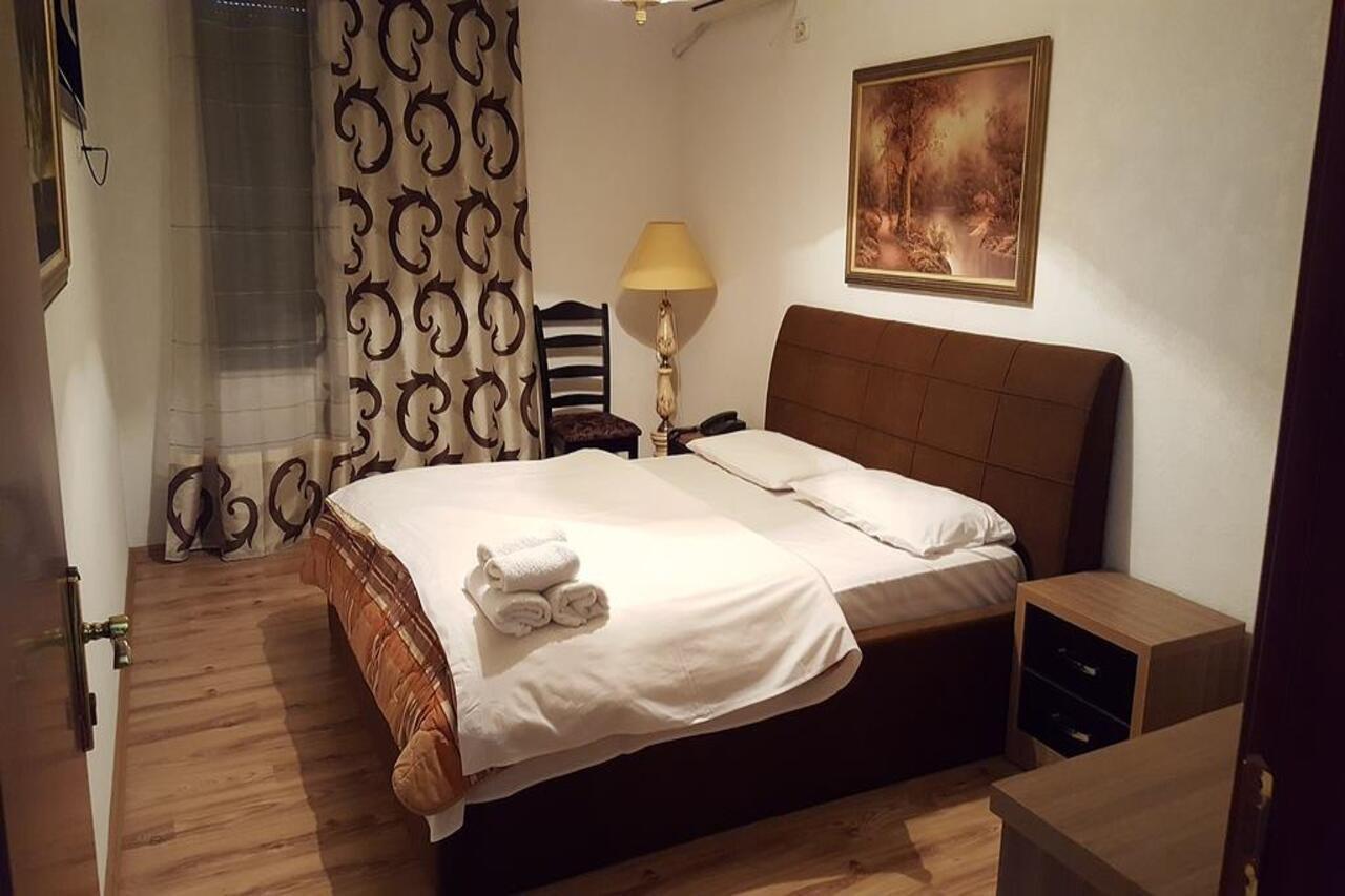 Hotel Livia Tirana Extérieur photo
