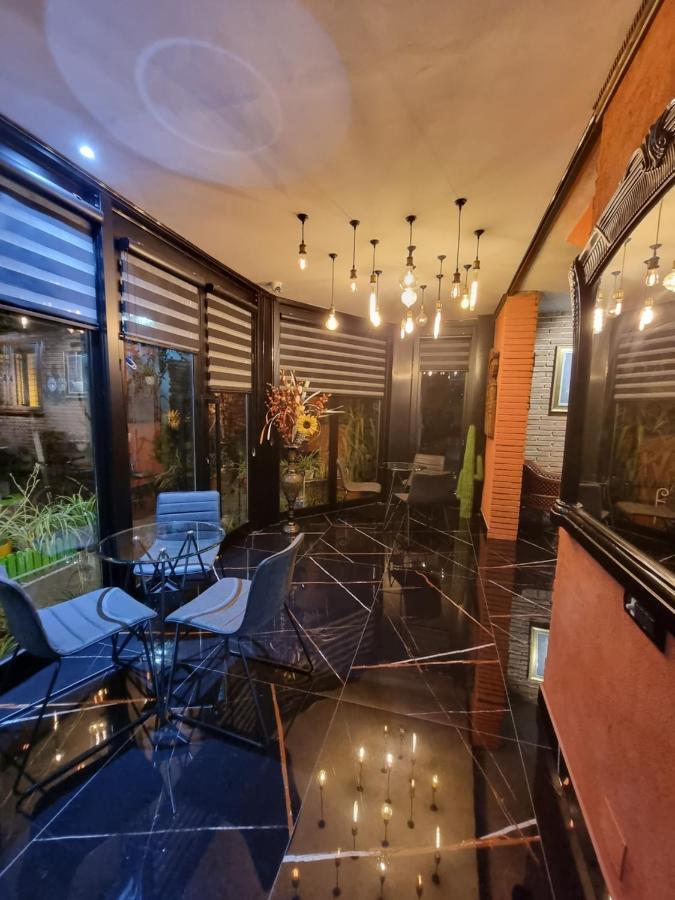 Hotel Livia Tirana Extérieur photo