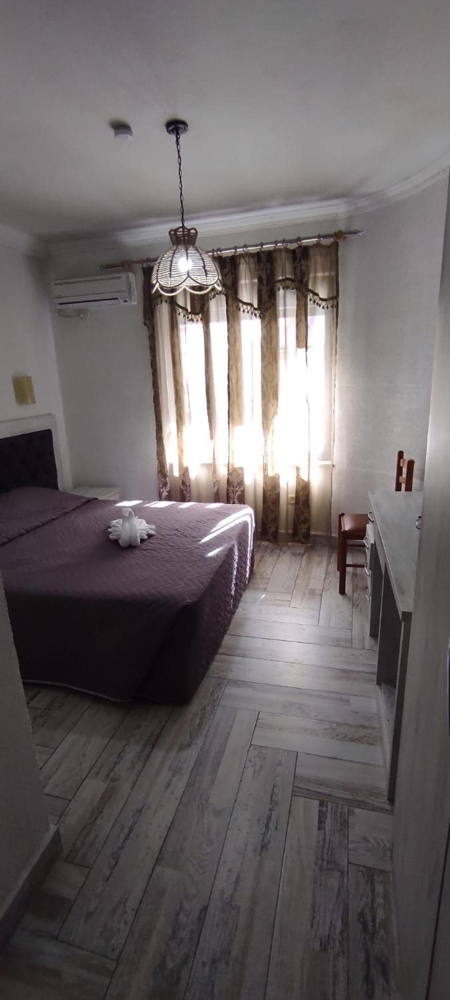 Hotel Livia Tirana Extérieur photo