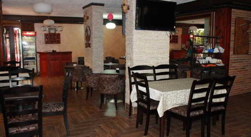 Hotel Livia Tirana Extérieur photo