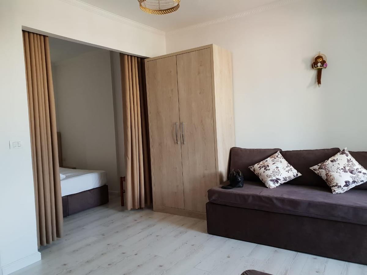Hotel Livia Tirana Extérieur photo